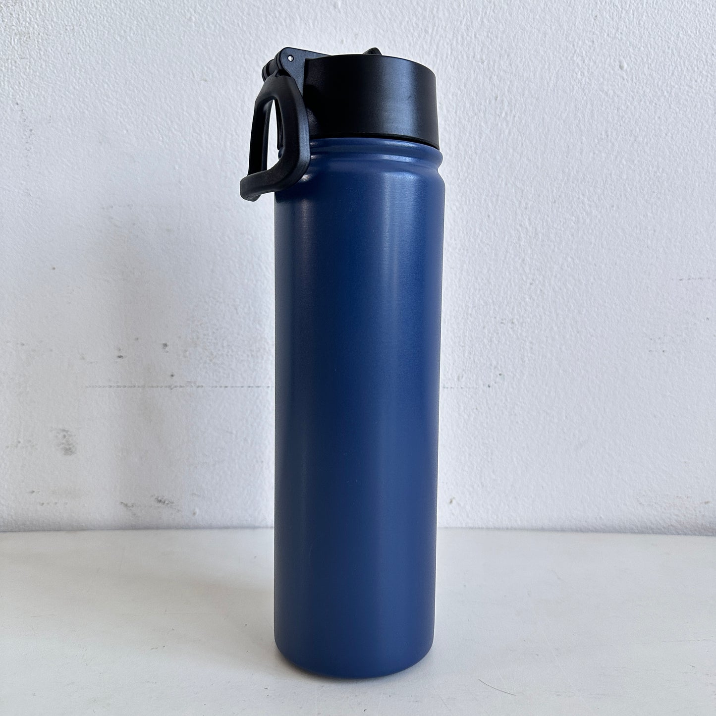 SP026 BLUE WATER BOTTLE WITH BLACK LID