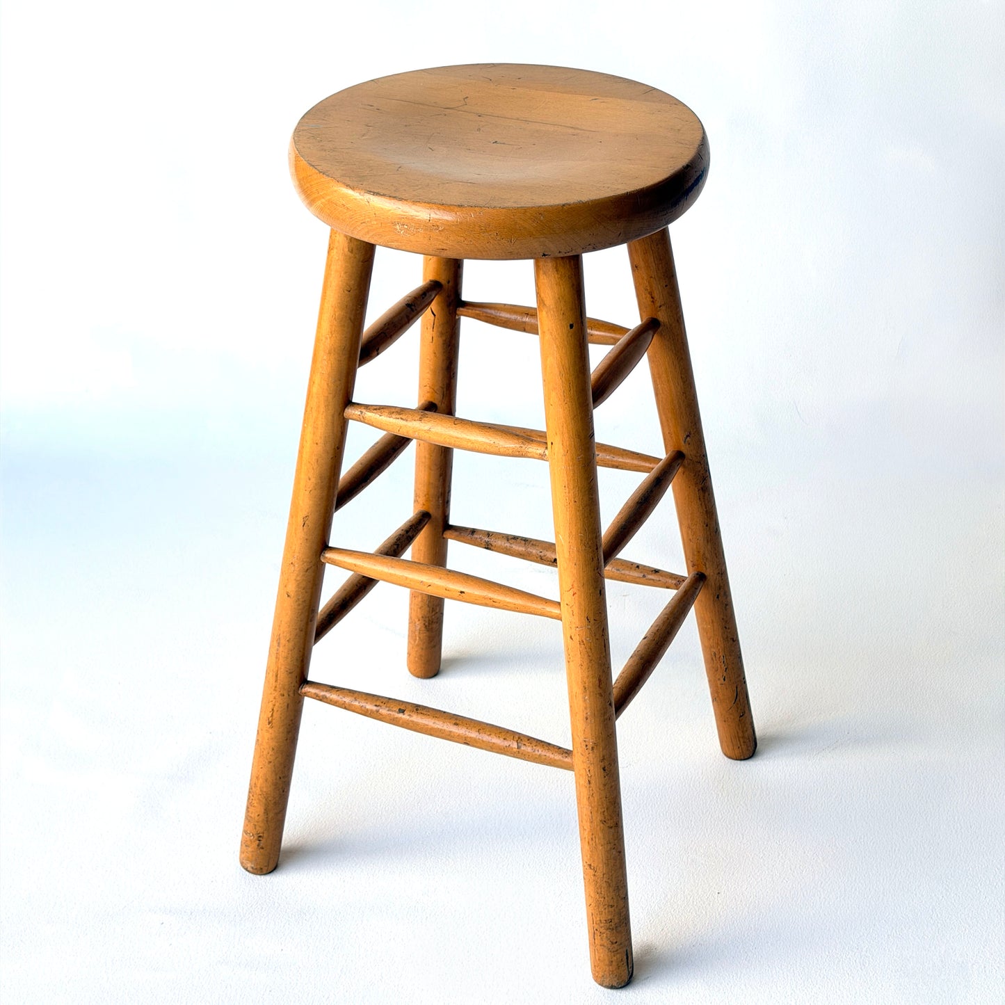 ST003 CHUNKY STOOL
