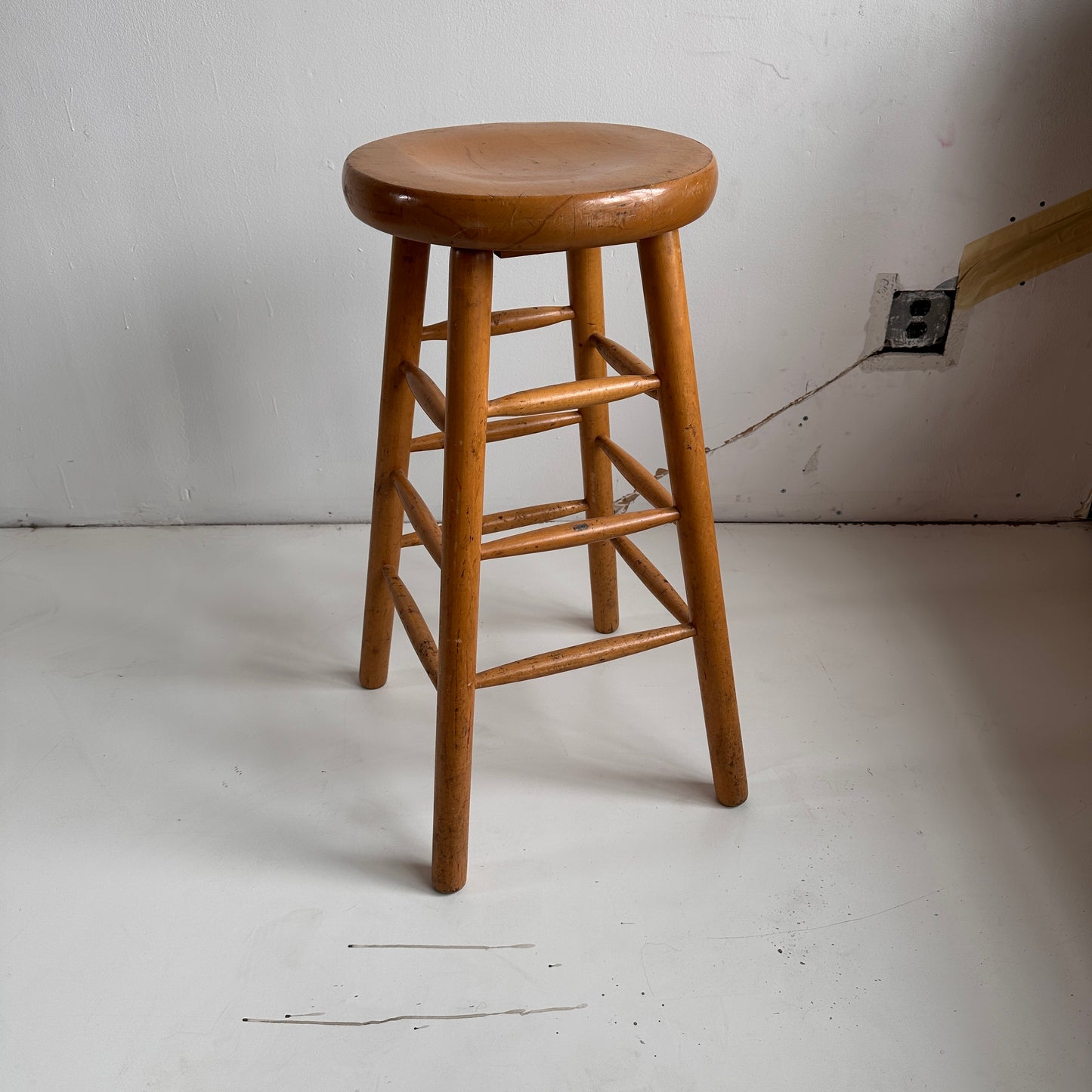 ST003 CHUNKY STOOL