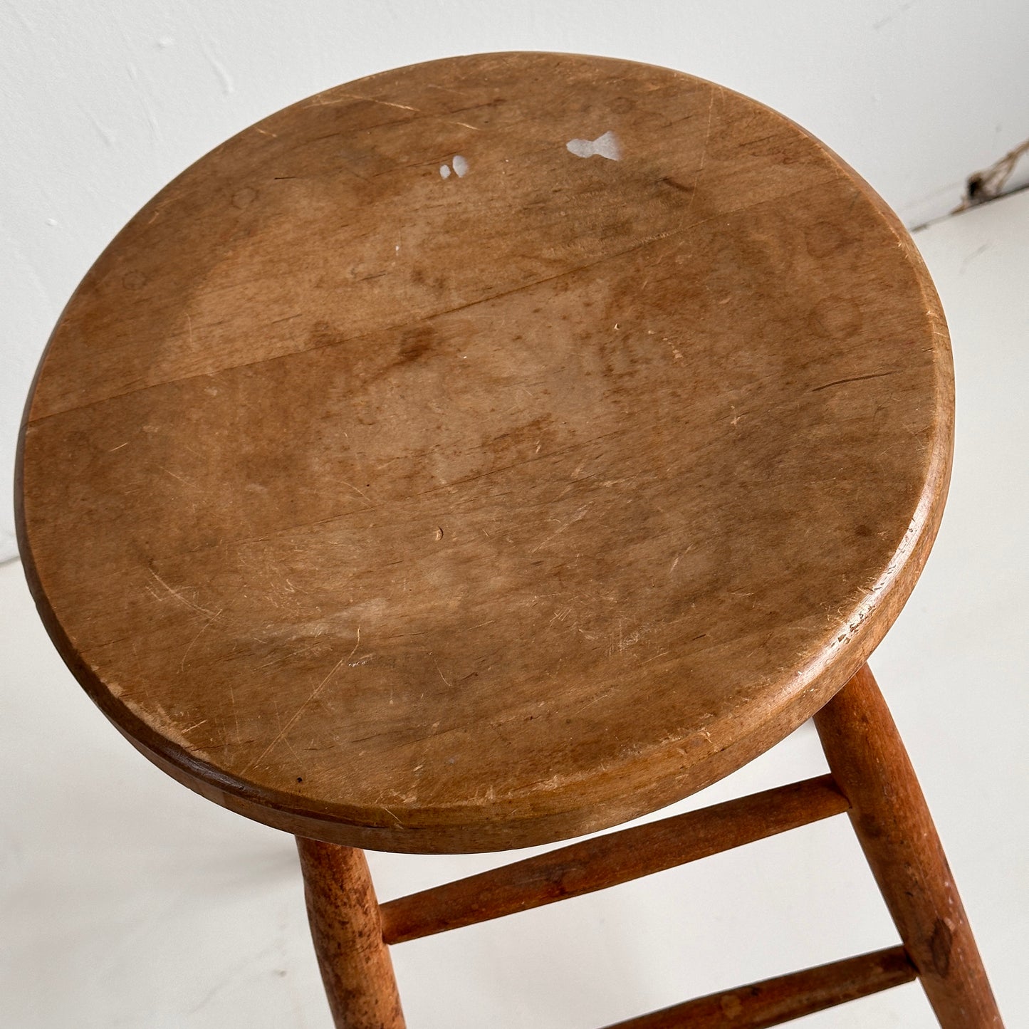 ST004 AFLENTUS STOOL