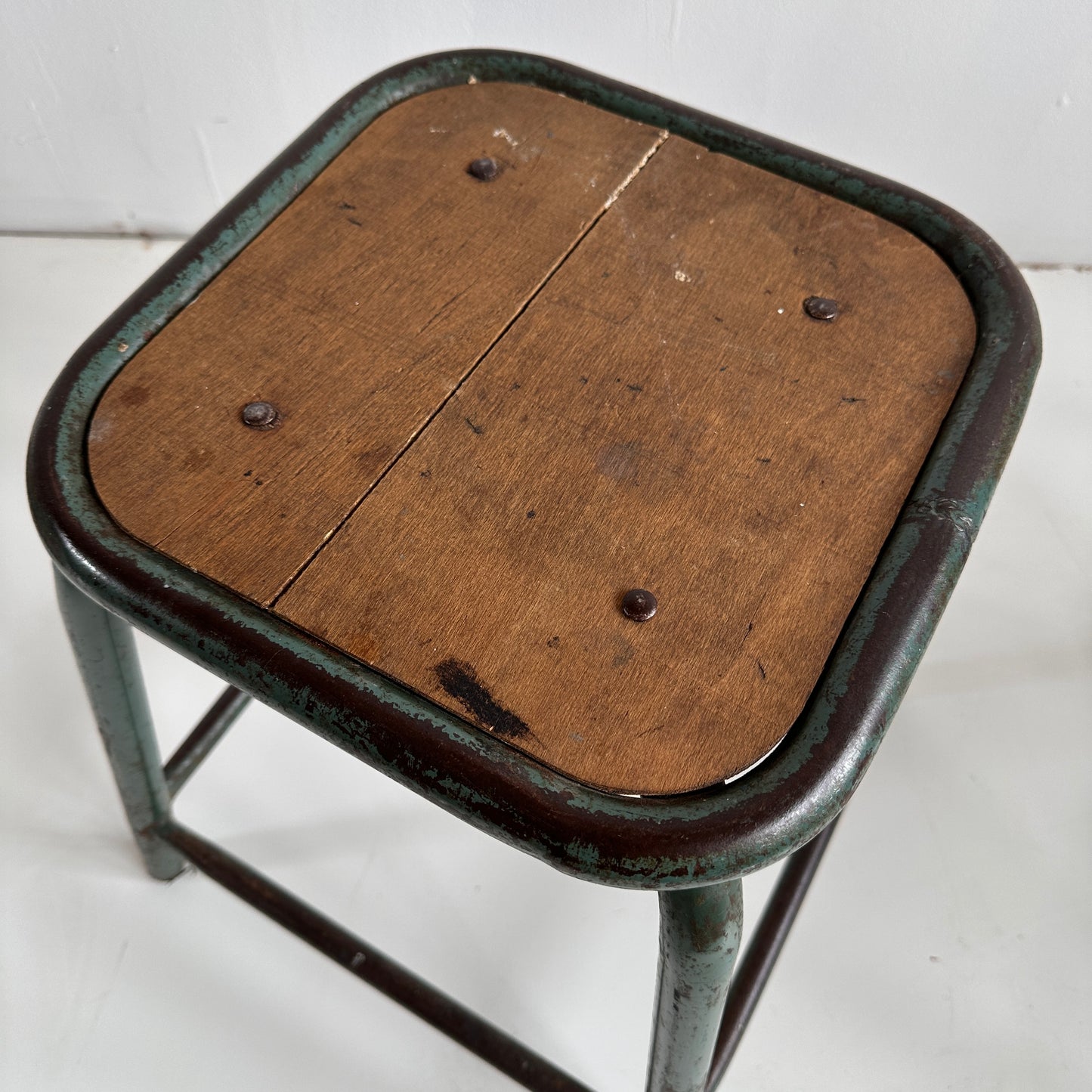 ST005 DERRIERE STOOLS