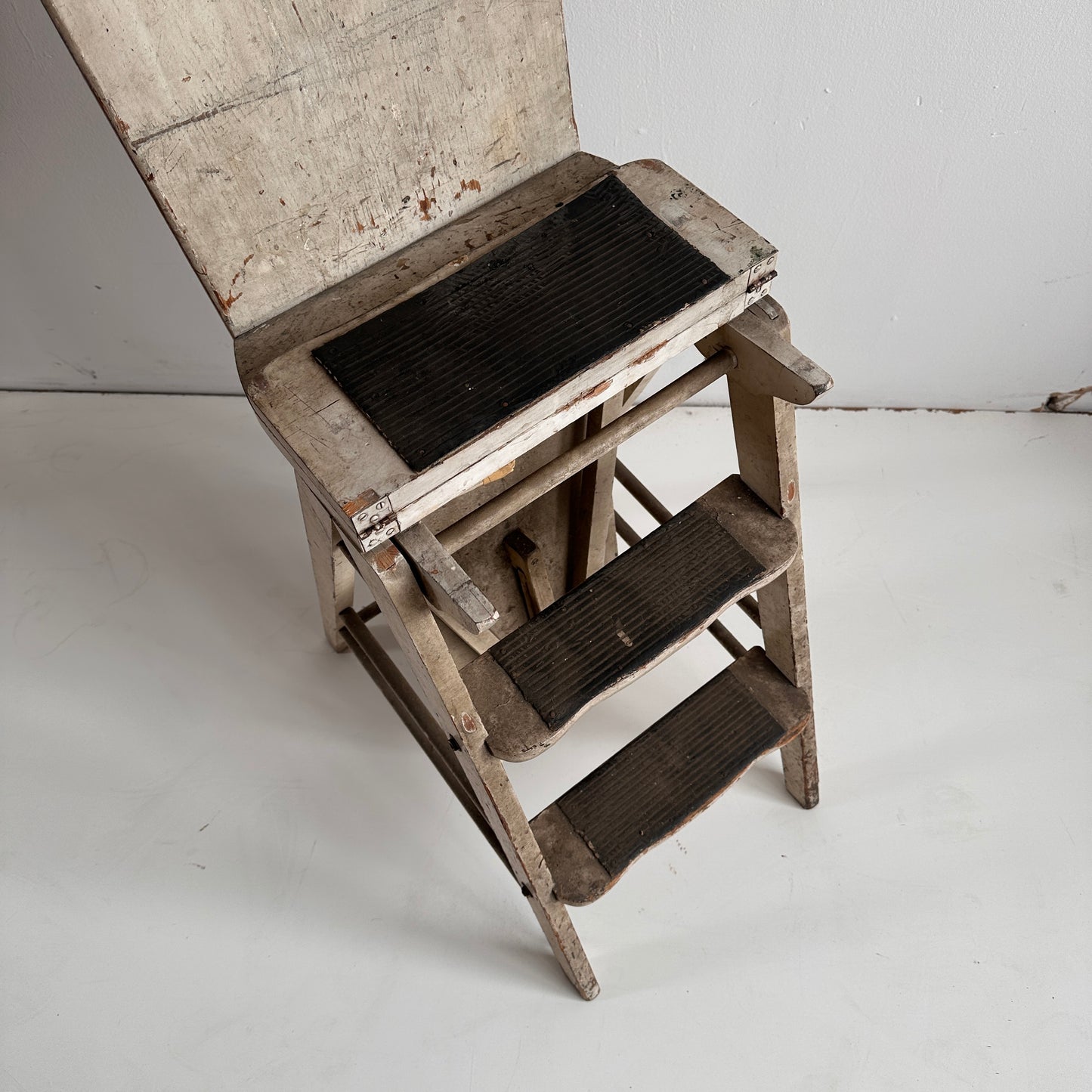 ST007 TRANSFORMER STOOL