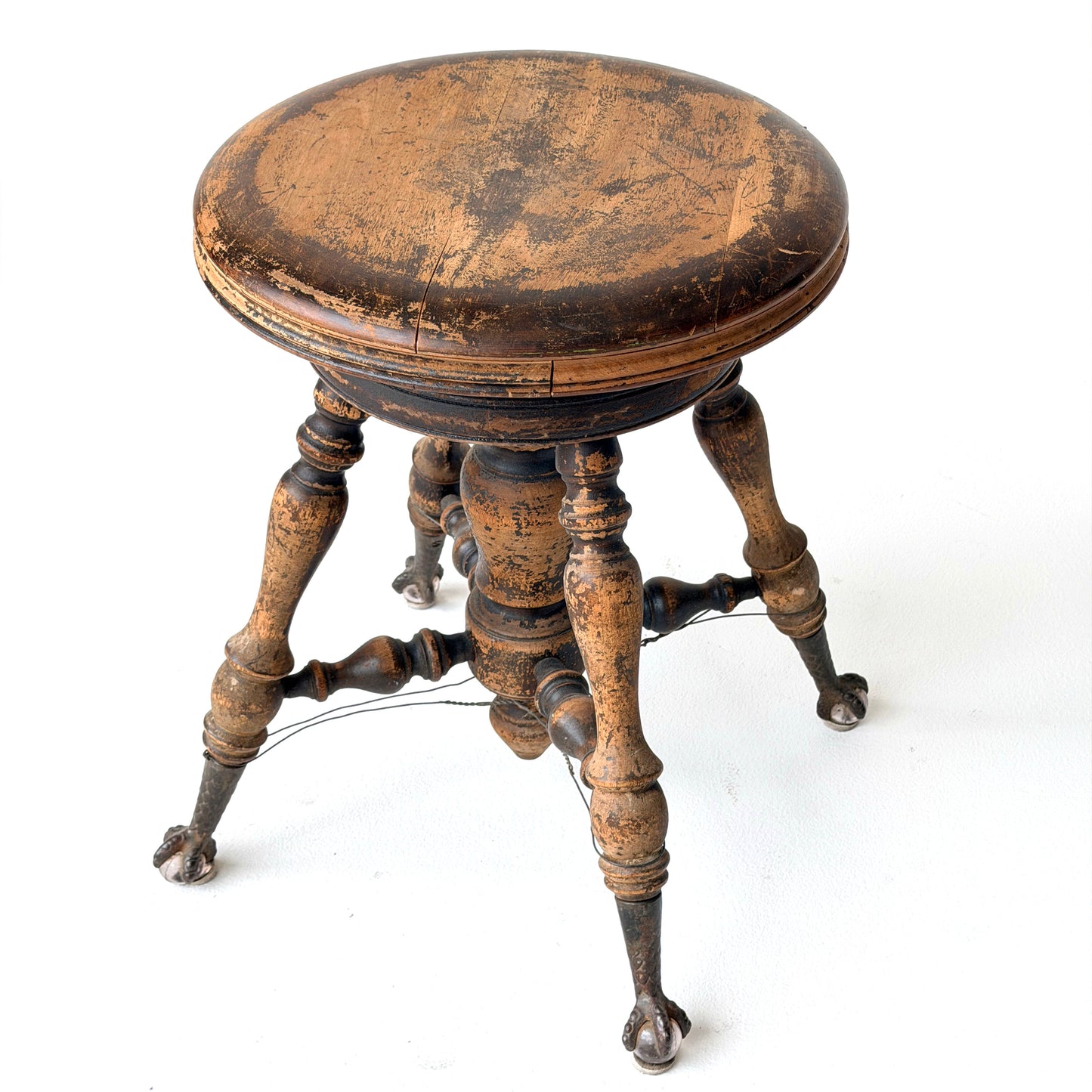 ST012 CLAWFOOT ADJUSTABLE STOOL