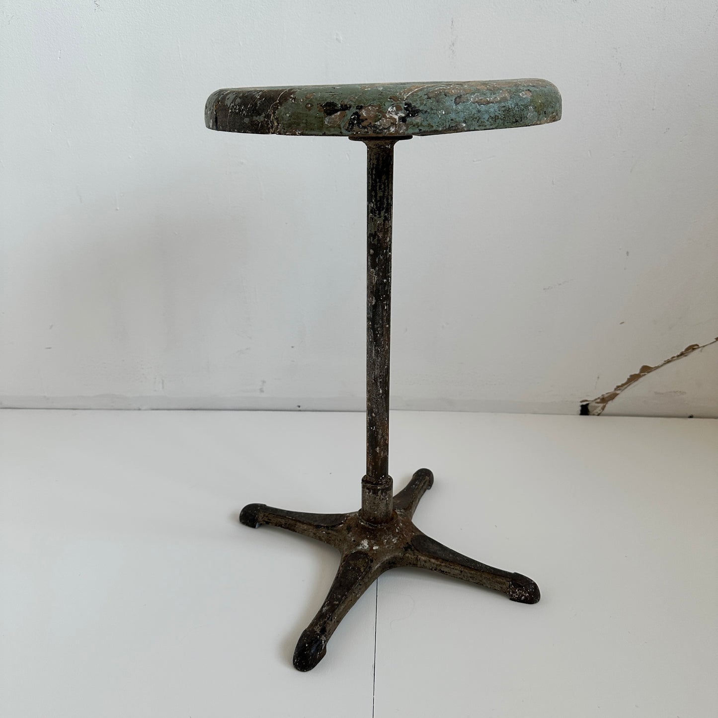 ST020 GREEN PATINA INDUSTRIAL SWIVEL STOOL