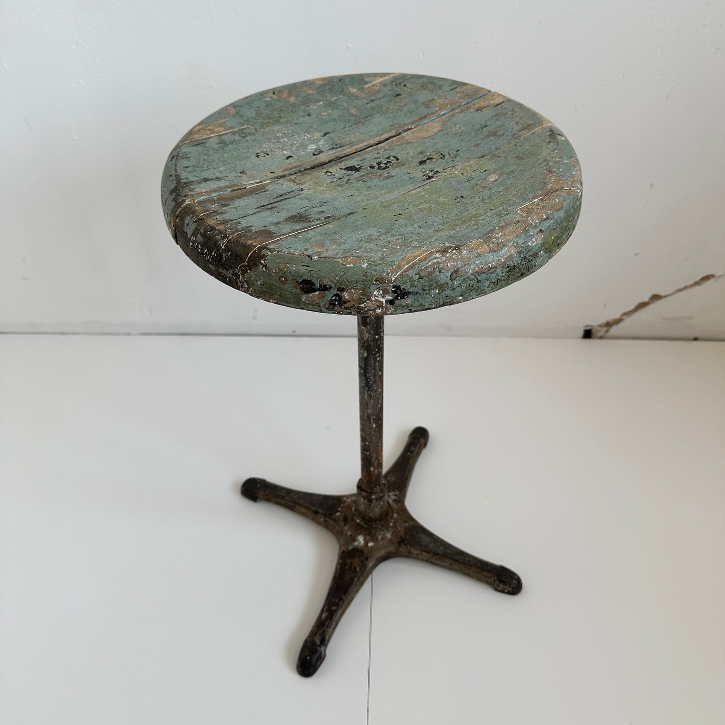 ST020 GREEN PATINA INDUSTRIAL SWIVEL STOOL