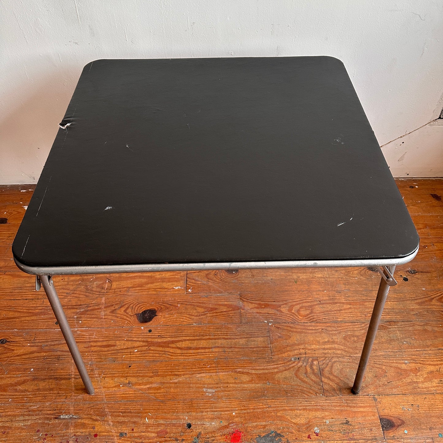TB009 BLACK TOP FOLDING CARD TABLE