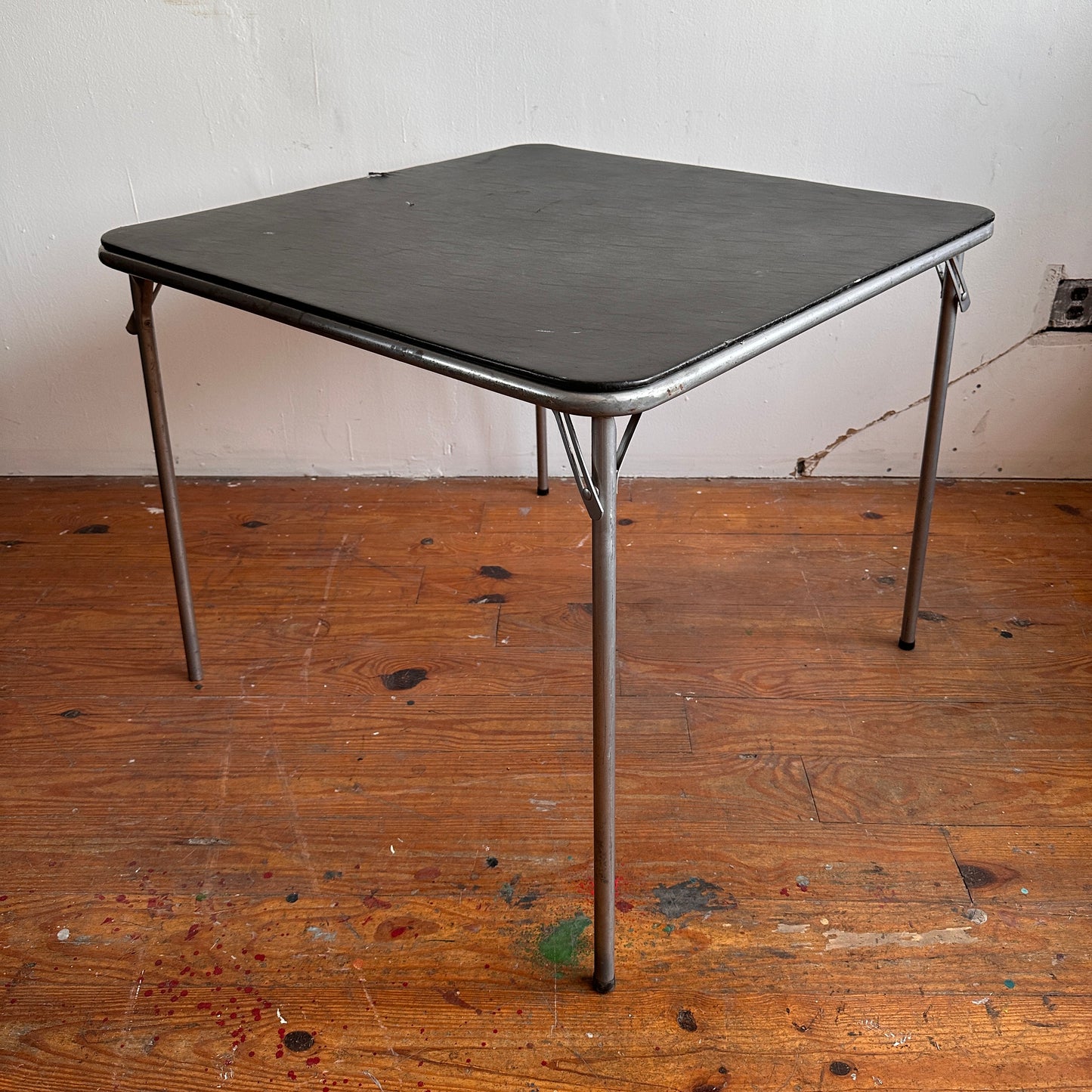 TB009 BLACK TOP FOLDING CARD TABLE