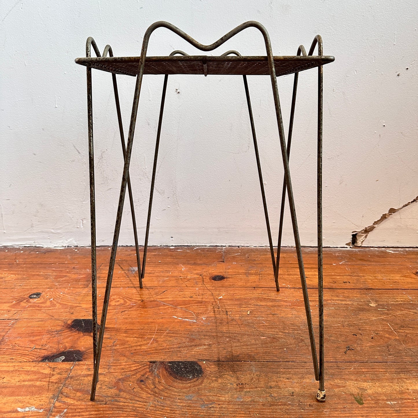 TB024 HAIRPIN OUTDOOR SIDE TABLE