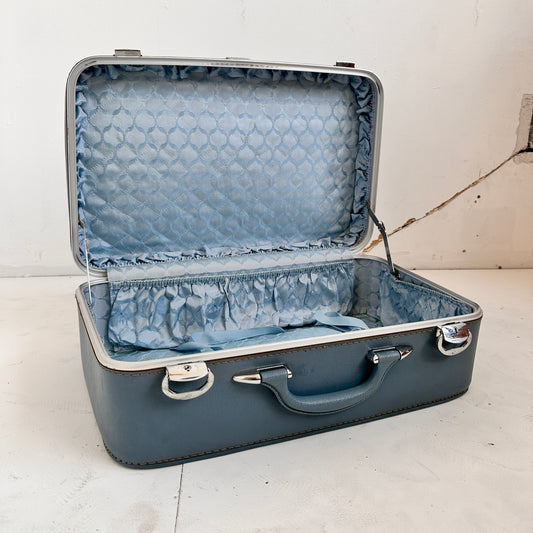 TL003 BLUE AMELIA EARHART SMALL SUITCASE