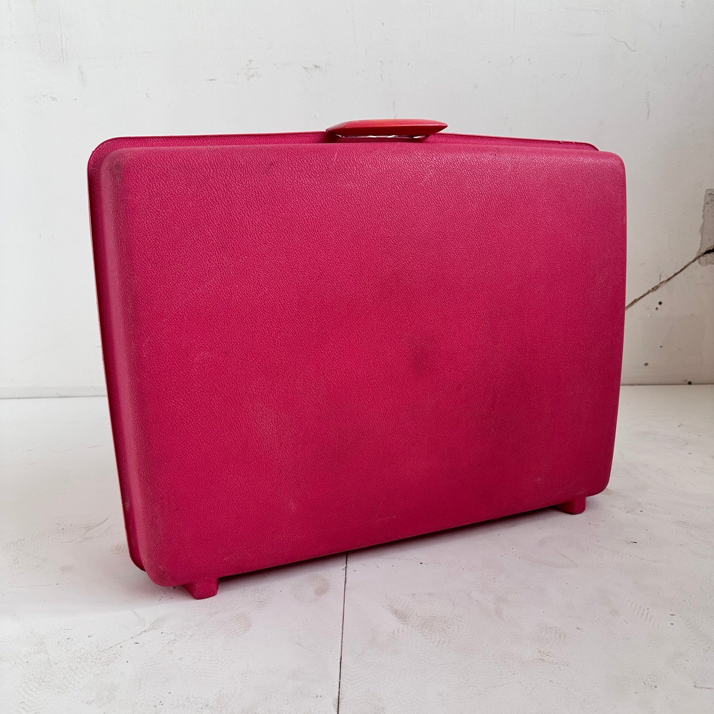 TL004 ROYAL PINK SUITCASE
