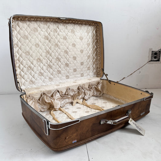 TL005 BROWN TOURISTER VINTAGE SUITCASE