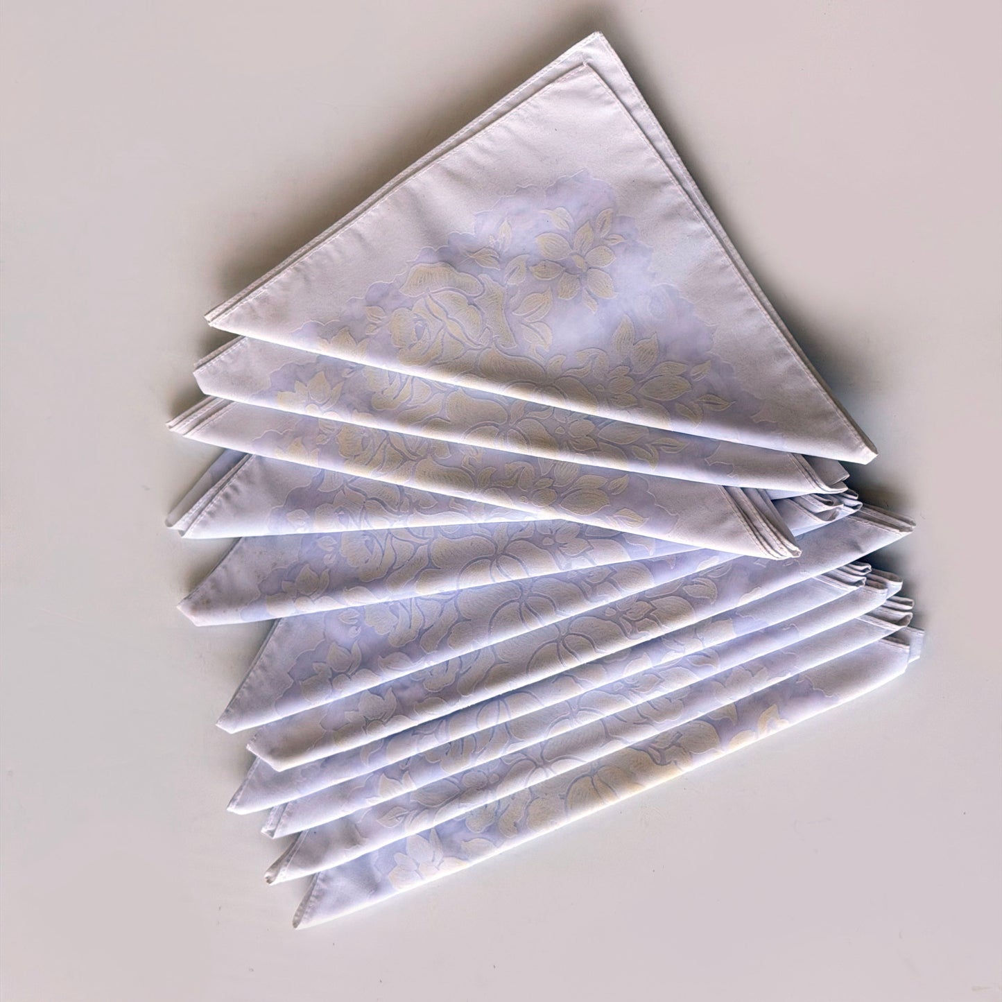 TL013 SET OF 11 WHITE FLORAL NAPKINS