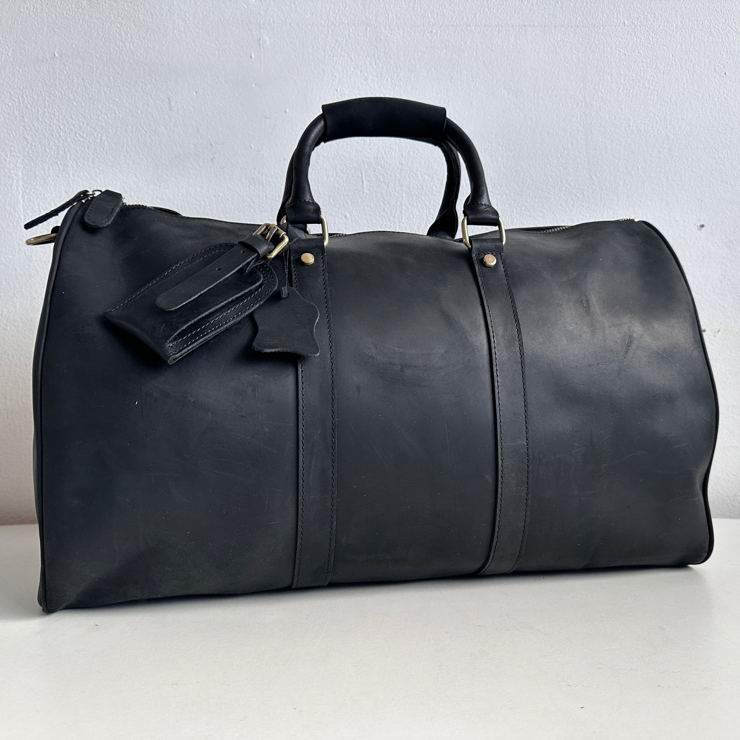 TR011 BLACK LEATHER DUFFEL BAG