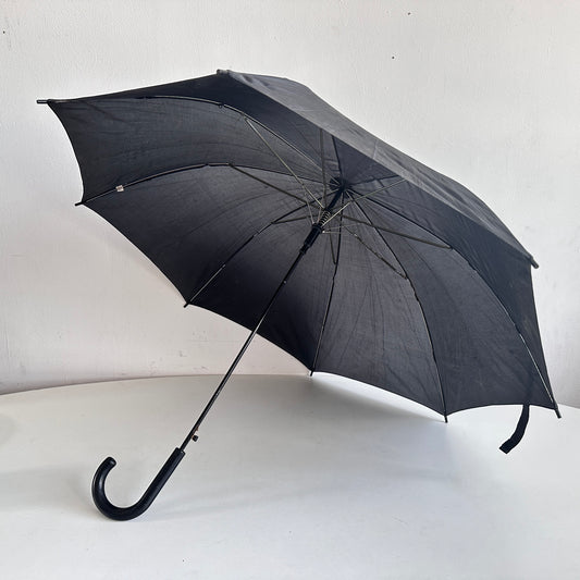 TR013 DISTRESSED BLACK UMBRELLA