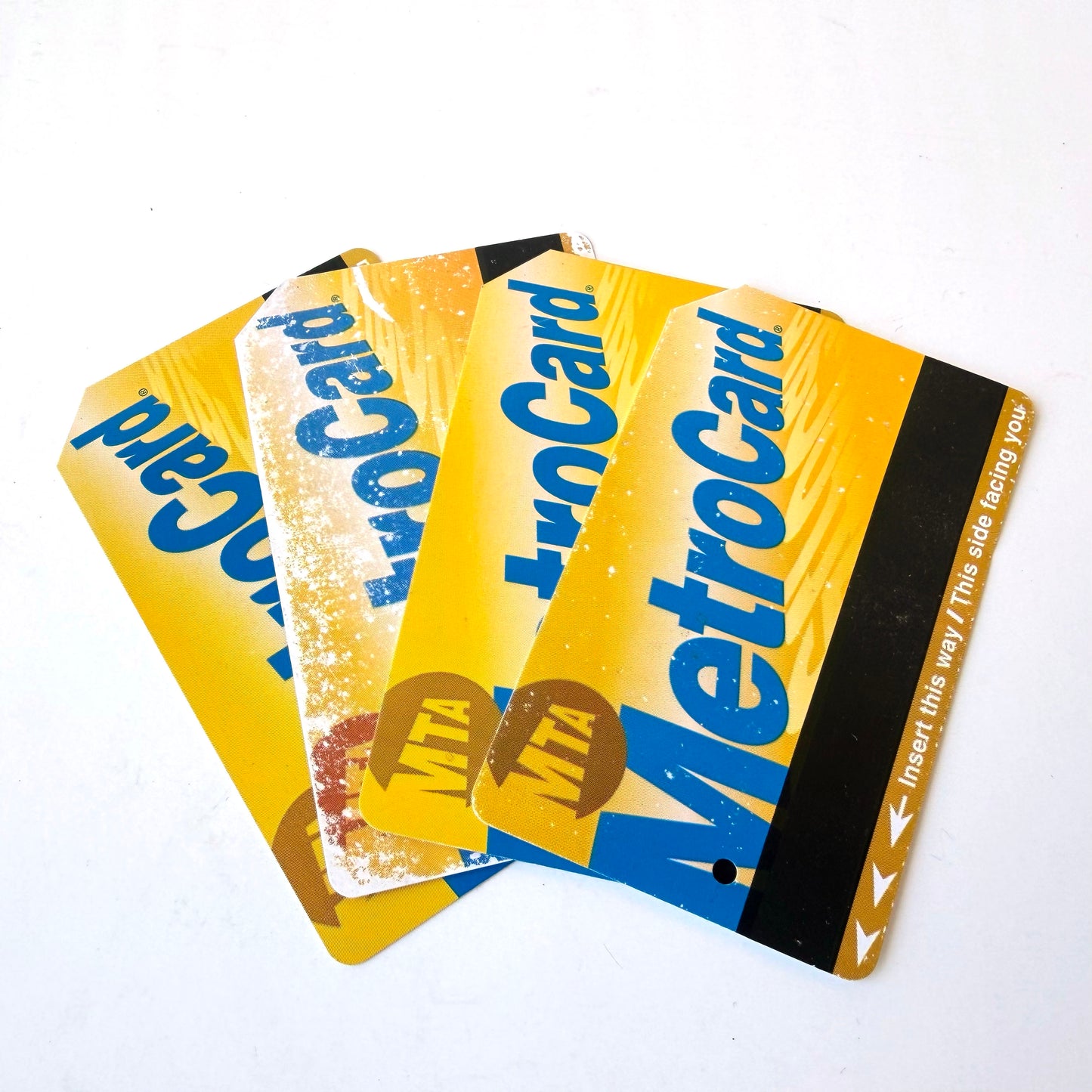 TR023 METRO CARDS
