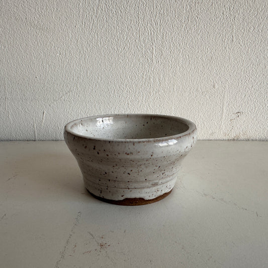 TT007 SPECKLED MILKY BOWL