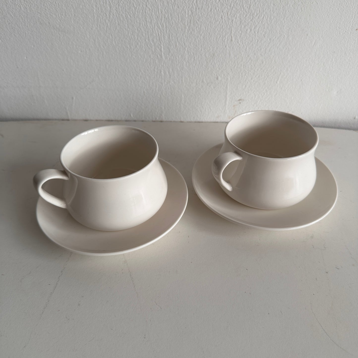 TT016 SET OF TWO OLMINSKY COFFEE CUPS WITH SAUCERS