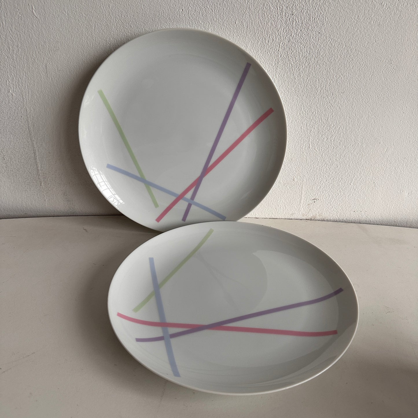 TT065 80'S SET OF TWO LARGE MIKASA JAPANESE CERAMIC PLATES (PART OF A LARGER SET)