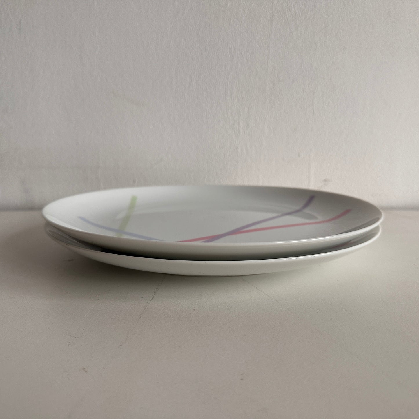 TT065 80'S SET OF TWO LARGE MIKASA JAPANESE CERAMIC PLATES (PART OF A LARGER SET)