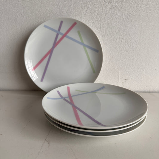 TT066 80'S SET OF FOUR SMALL MIKASA JAPANESE CERAMIC PLATES (PART OF A LARGER SET)