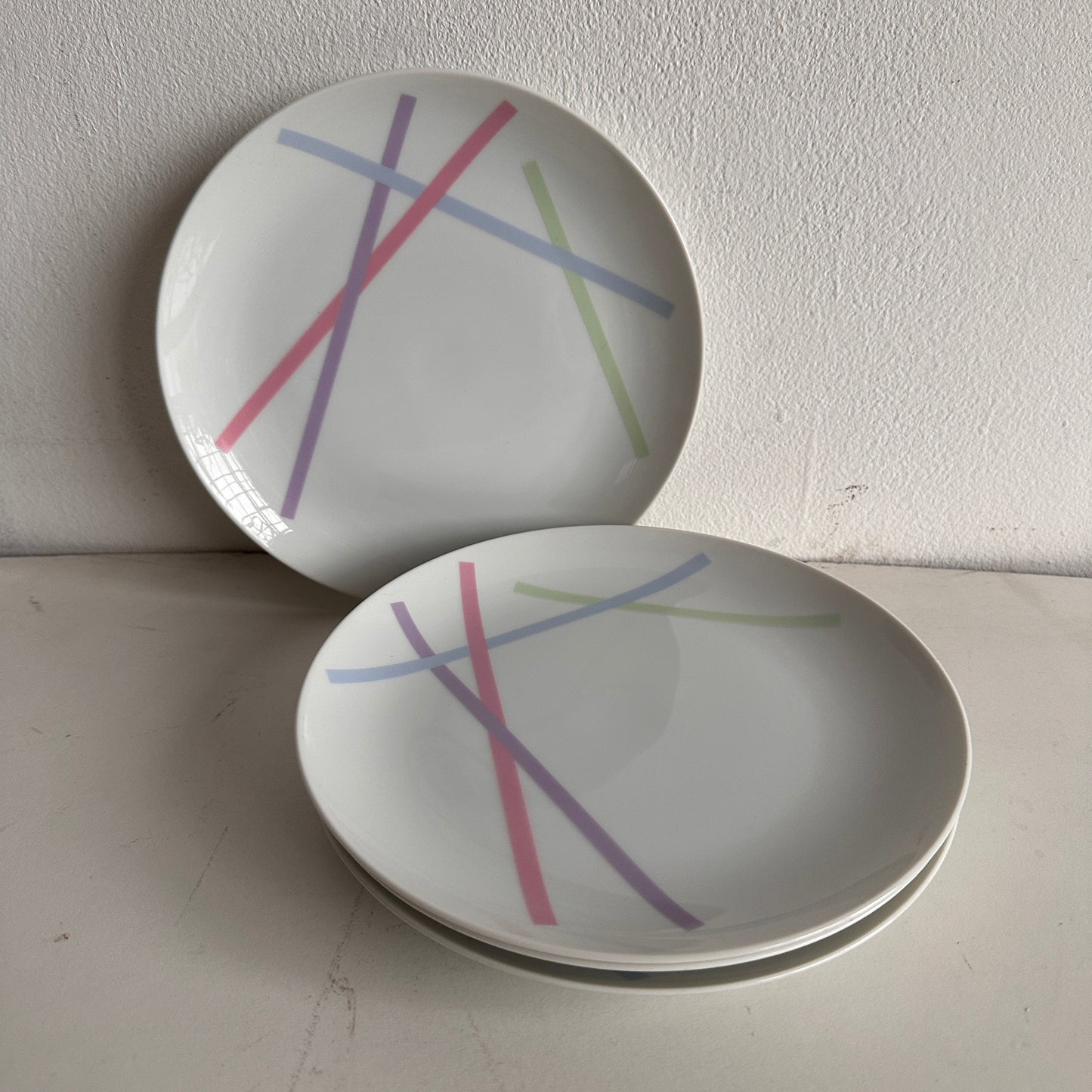 TT066 80'S SET OF FOUR SMALL MIKASA JAPANESE CERAMIC PLATES (PART OF A LARGER SET)