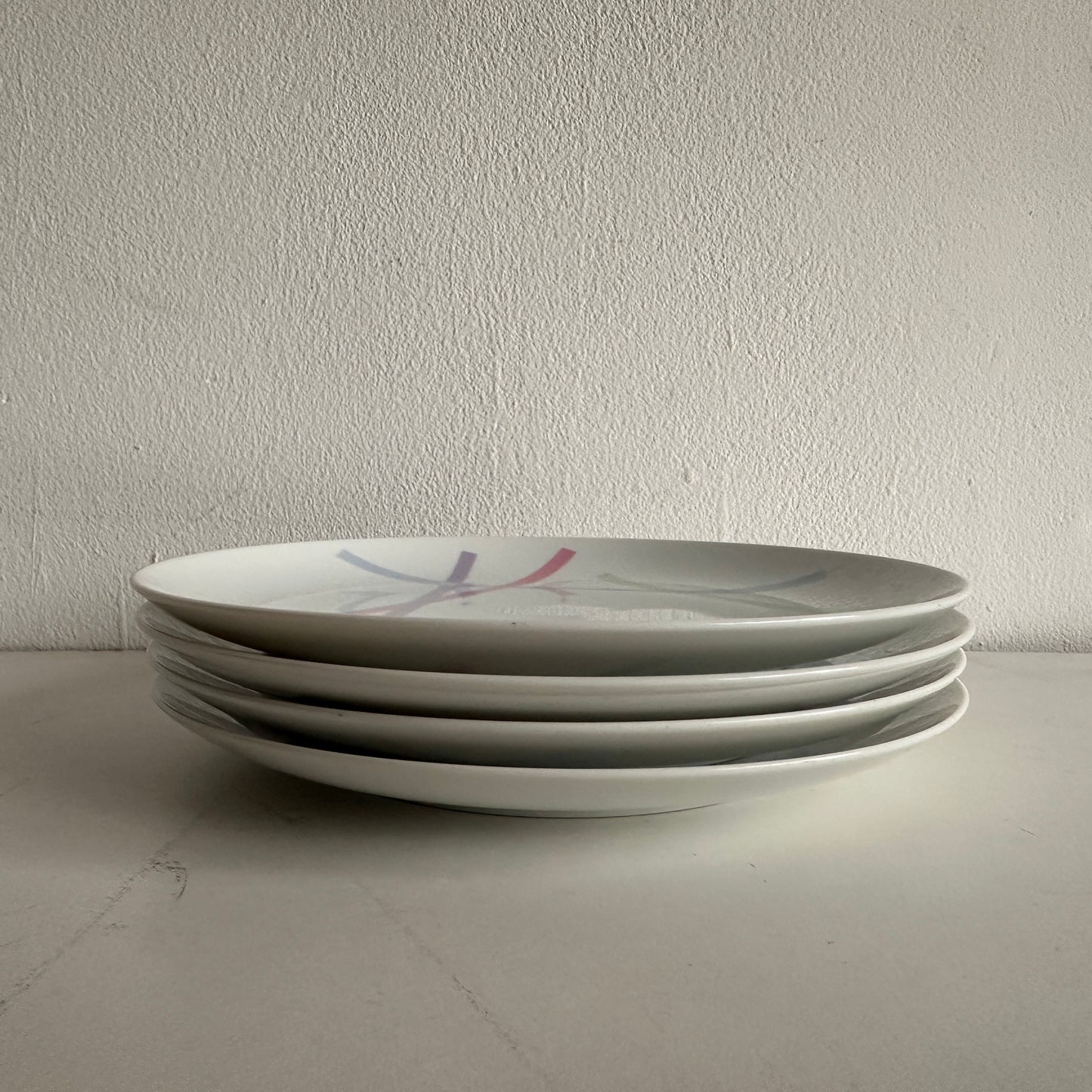 TT066 80'S SET OF FOUR SMALL MIKASA JAPANESE CERAMIC PLATES (PART OF A LARGER SET)