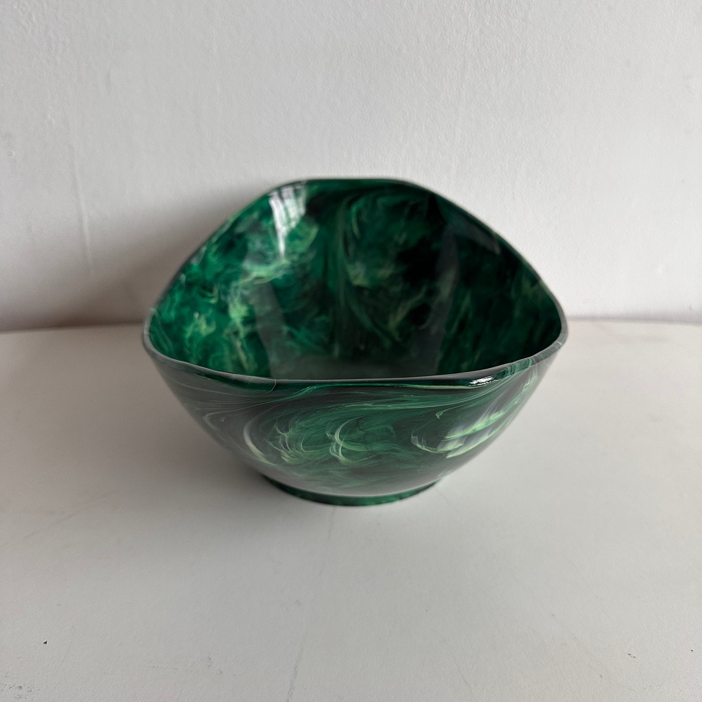 TT075 GREEN MARBLED ACRYLIC SERVING BOWL