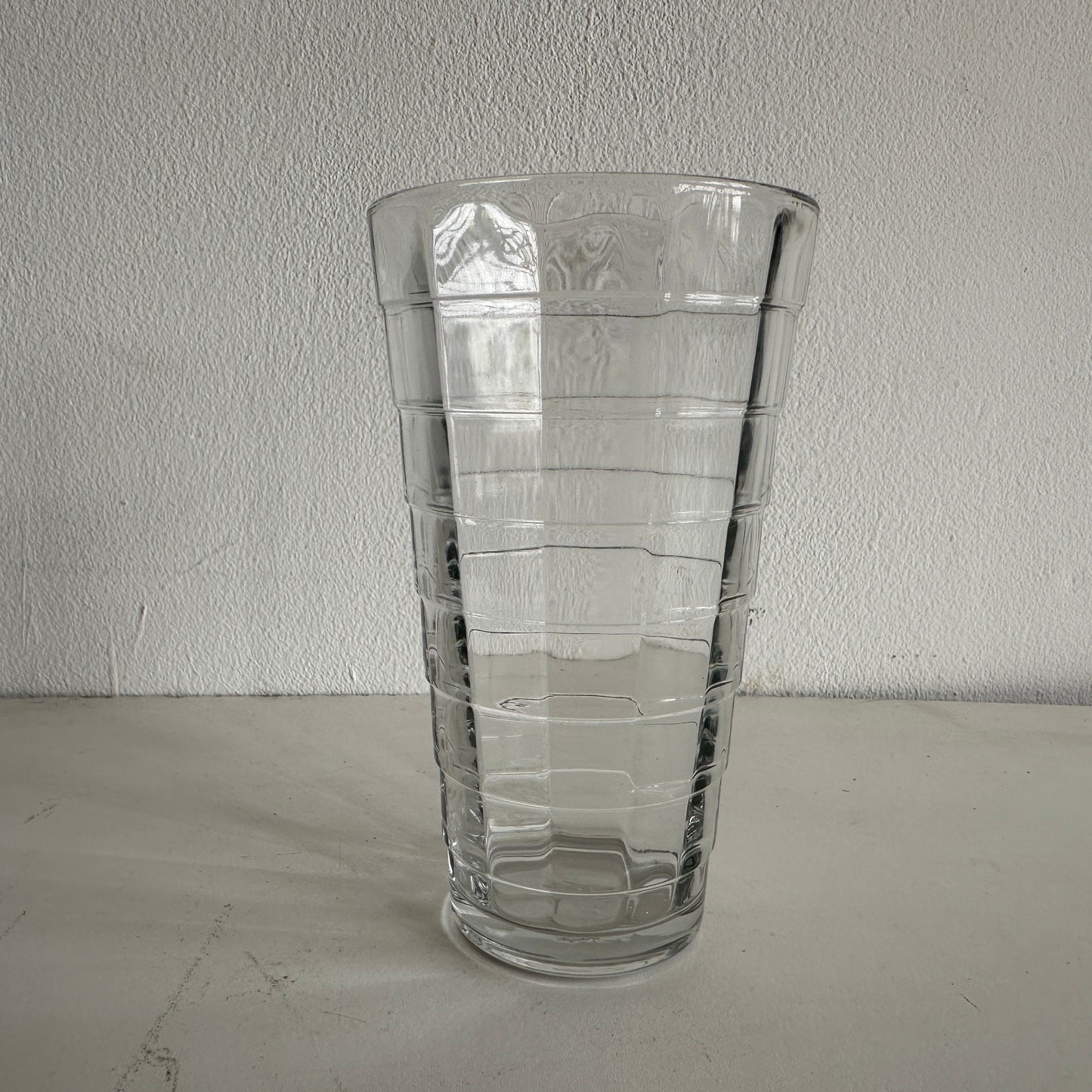 TT084 TWO TALL GRID GLASSES