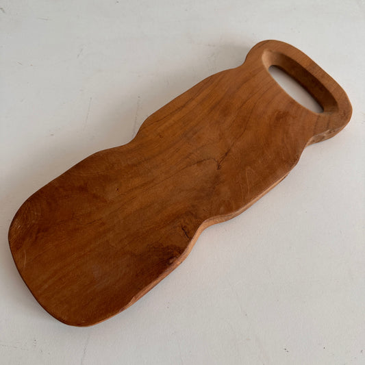 TT093 WIGGLY WOOD CUTTING / SERVING BOARD