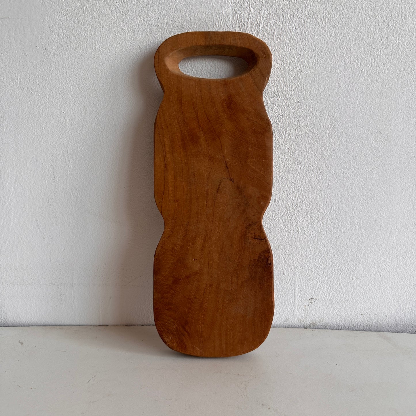 TT093 WIGGLY WOOD CUTTING / SERVING BOARD