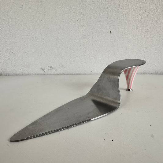 TT116 HIGH HEEL CAKE SERVER