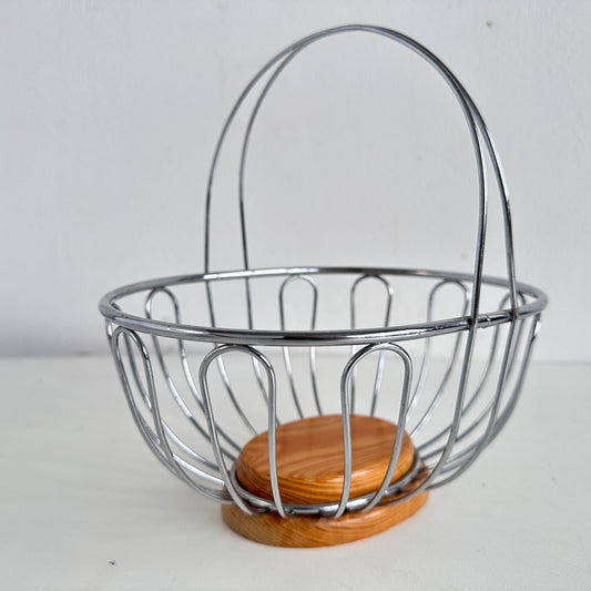 TT118 CHROME & WOOD BASKET