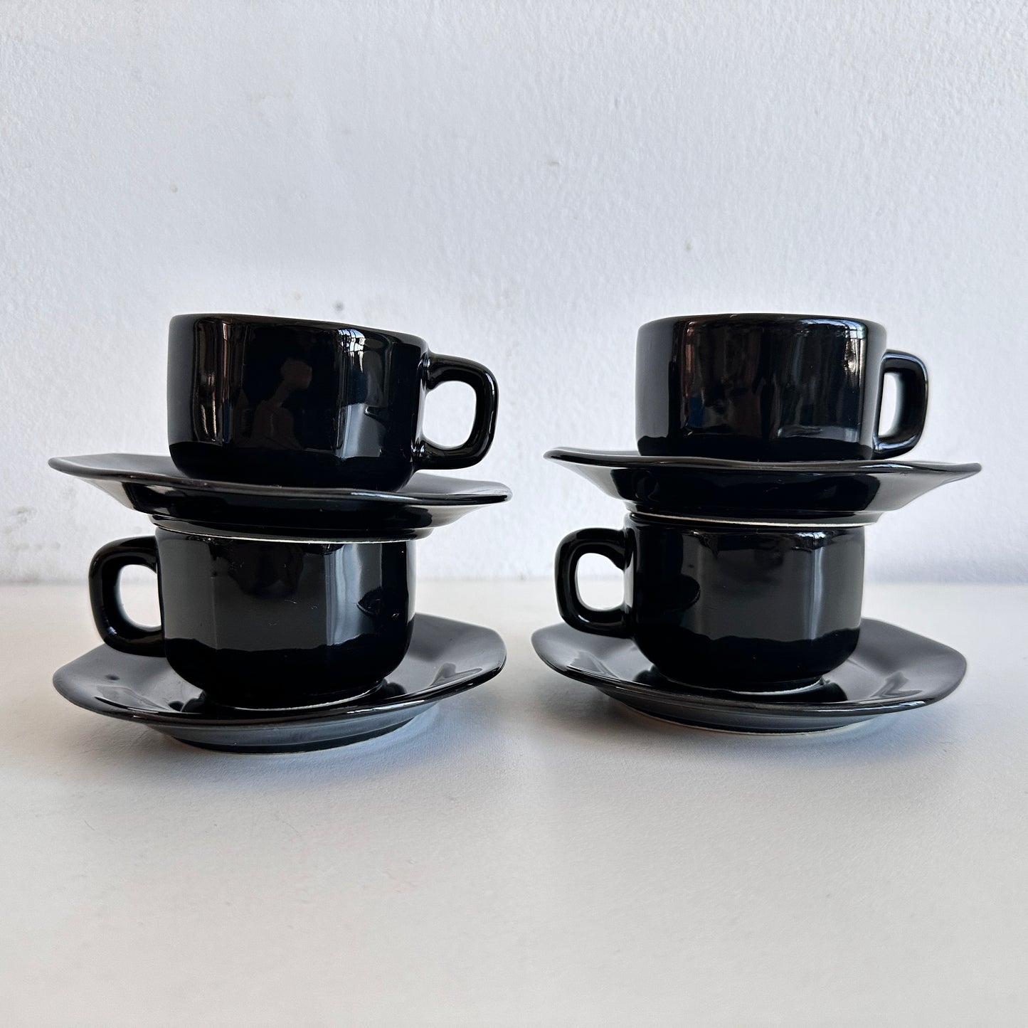 TT142 SET OF 4 BLACK OCTAGONAL ESPRESSO CUPS