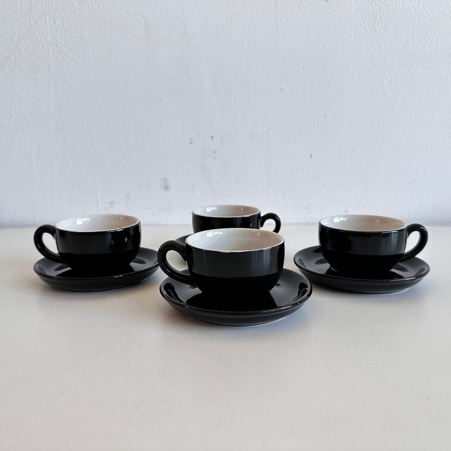 TT143 SET OF 4 BLACK AND CREAM ESPRESSO CUPS