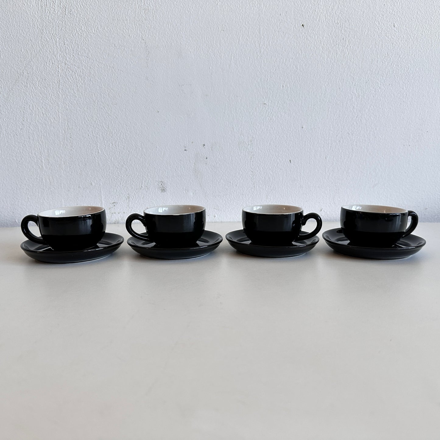 TT143 SET OF 4 BLACK AND CREAM ESPRESSO CUPS