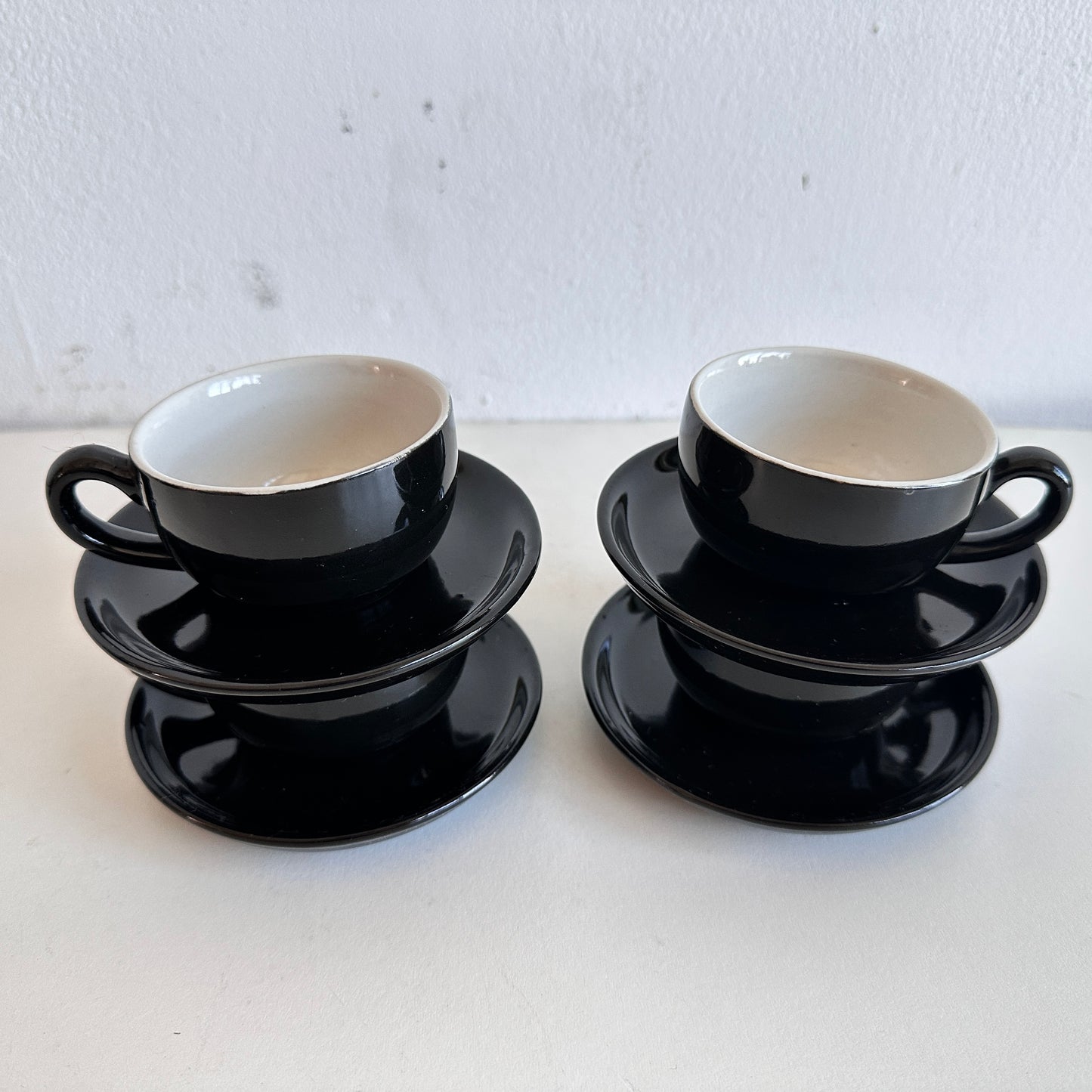 TT143 SET OF 4 BLACK AND CREAM ESPRESSO CUPS