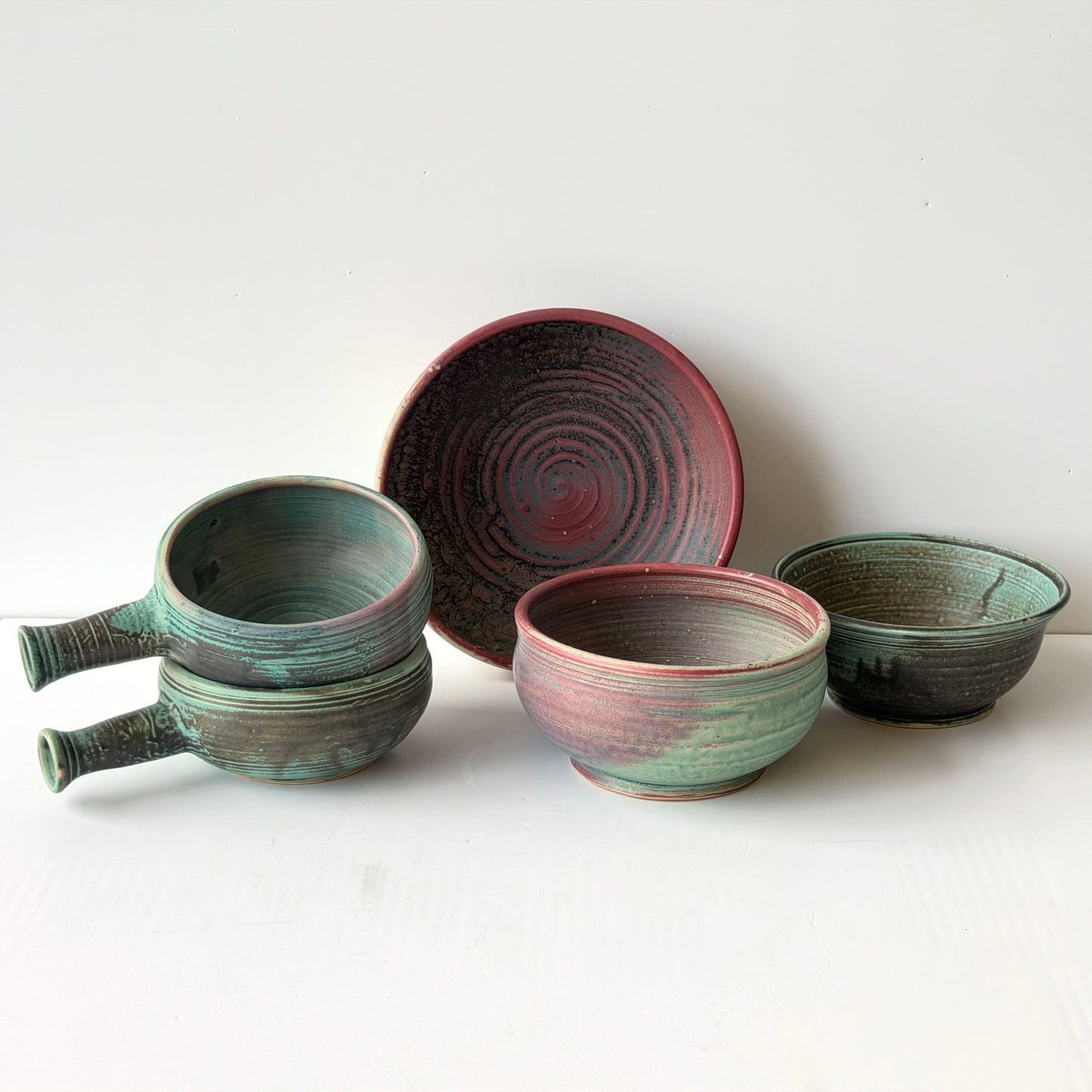 TT162 SET OF 5 EARTHENWARE CERAMIC BOWLS