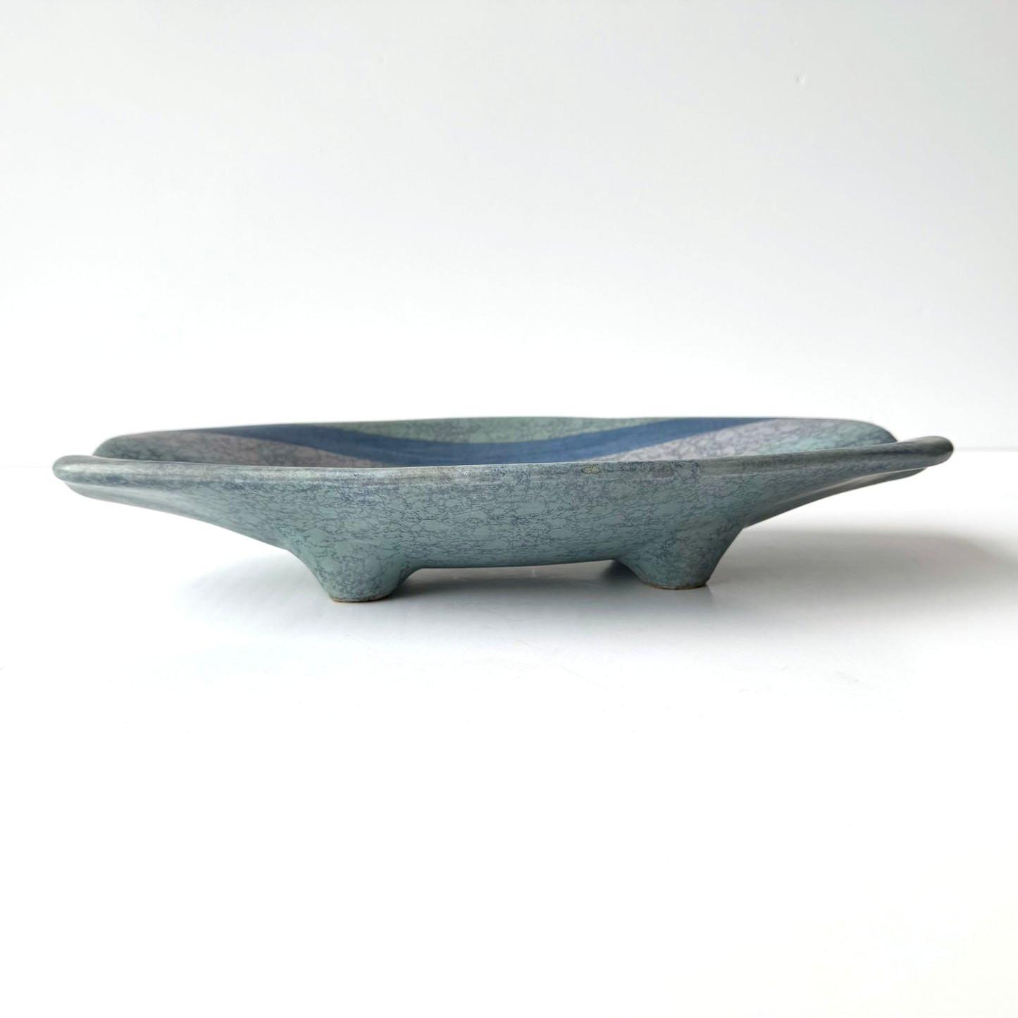 TT163 FOOTED SERVING DISH