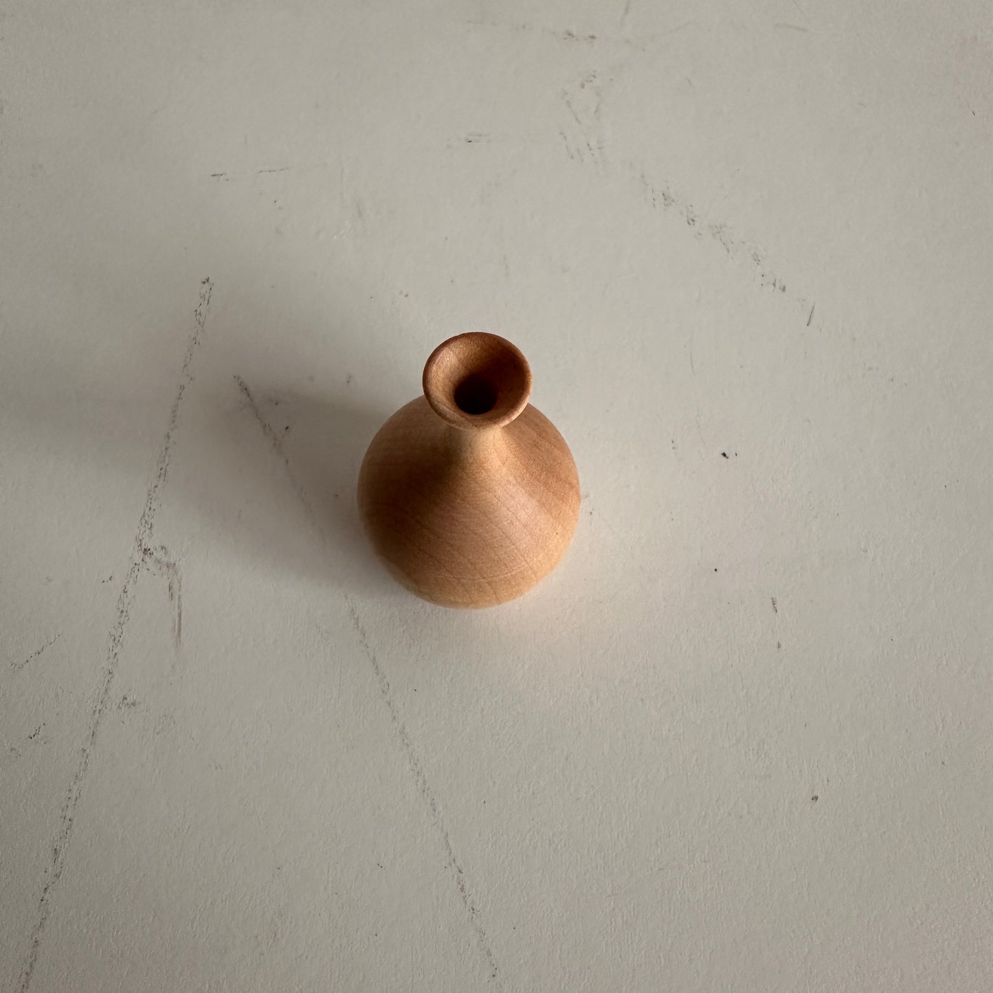 VS001 TINY WOOD VASE