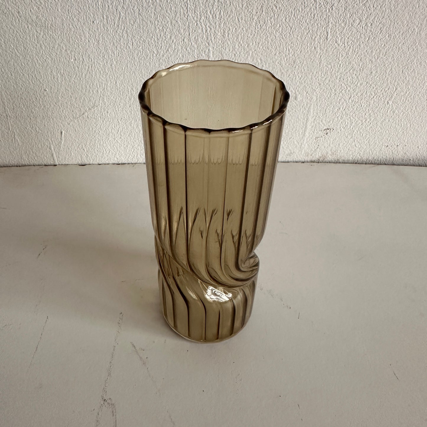 VS014 TWIZTED SMOKED FLUTED VASE