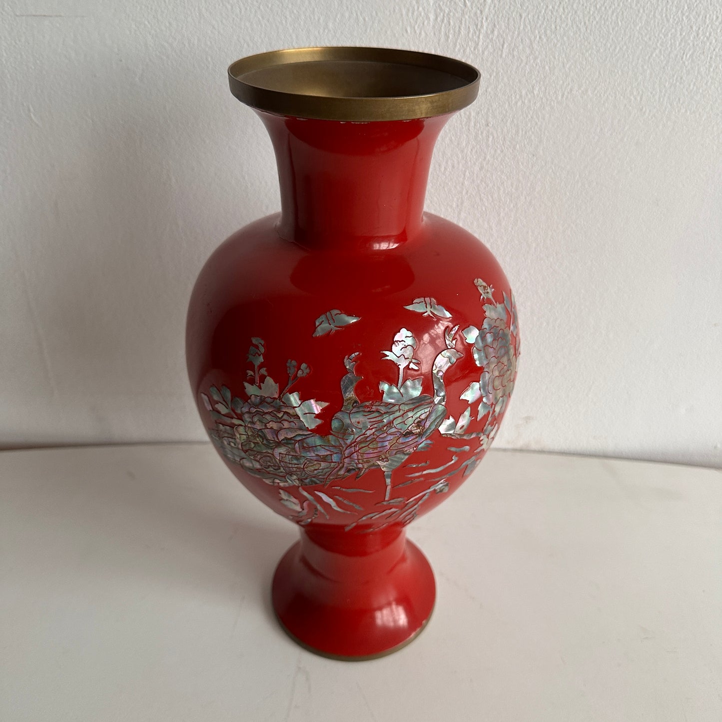 VS026 RED PEACOCK VASE