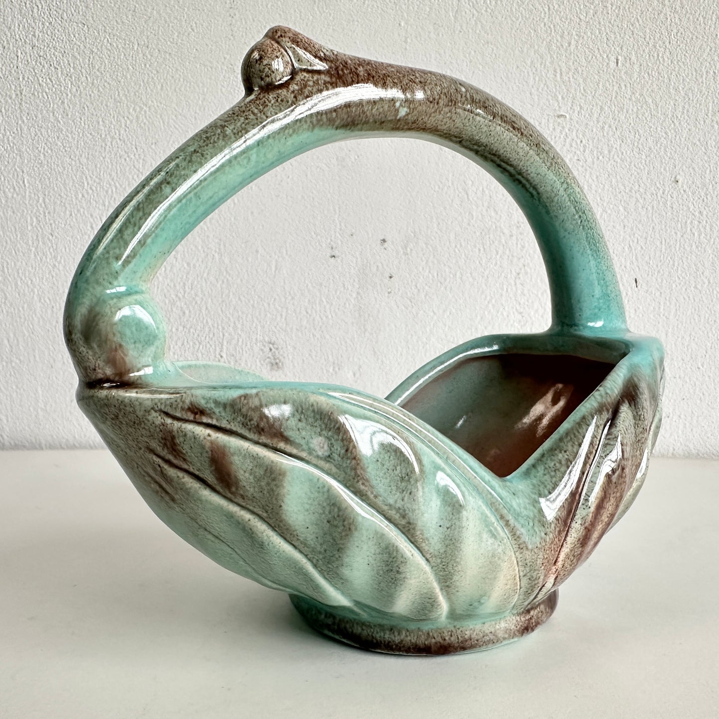 VS056 CONDER PINK & GREEN CERAMIC VASE
