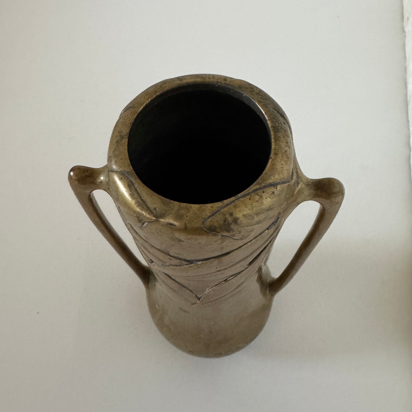 VS069 ART NOUVEAU BRONZE VASE