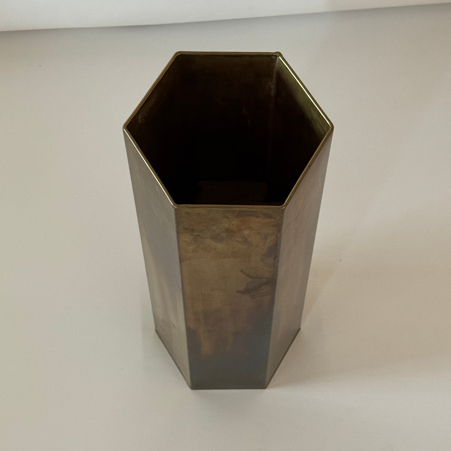VS070 BRASS FLOOR VASE