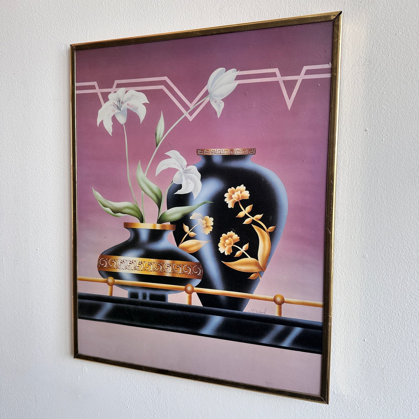 WD003 GRAPHIC BLACK VASE WALL ART