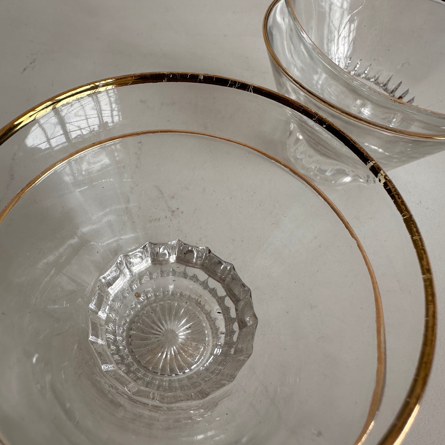 TT023 SET OF FOUR GOLD RIMMER INESSA TUMBLERS