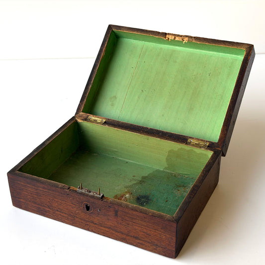 OB126 ANTIQUE WOODEN DESK TOP BOX