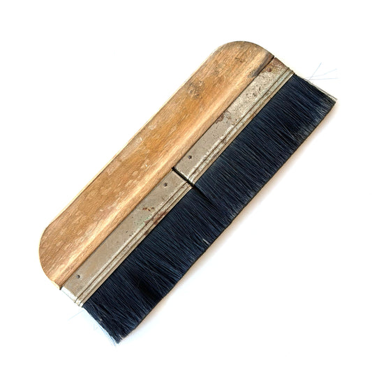 OB133 VINTAGE WALLPAPER BRUSH