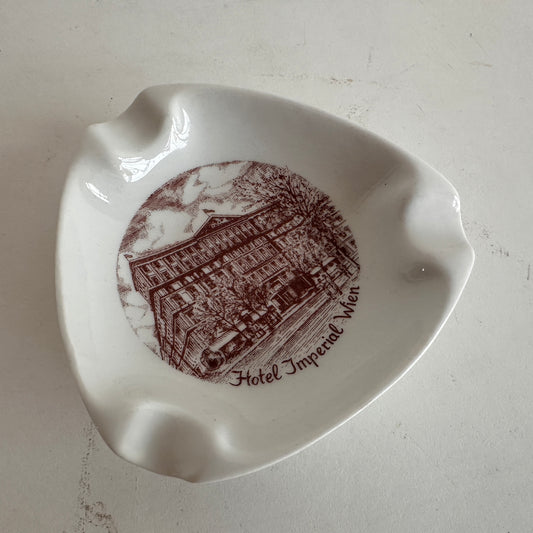 AA003 HOTEL VIEN ASHTRAY