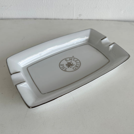 AA006 THE GRIFFIN'S CIGAR ASHTRAY